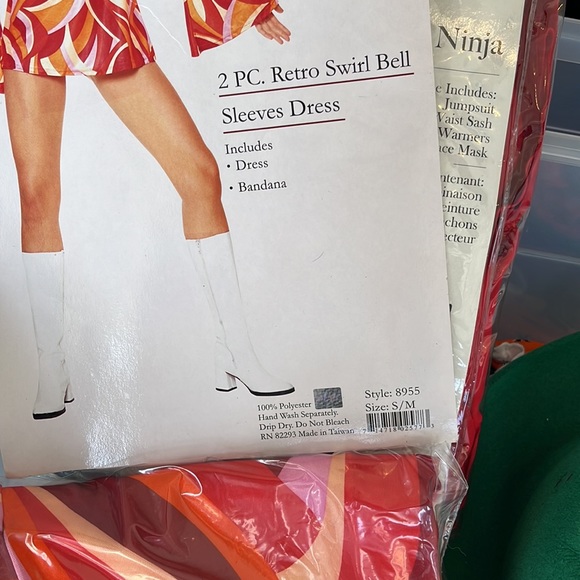 COPY - Retro - Picture 2 of 2